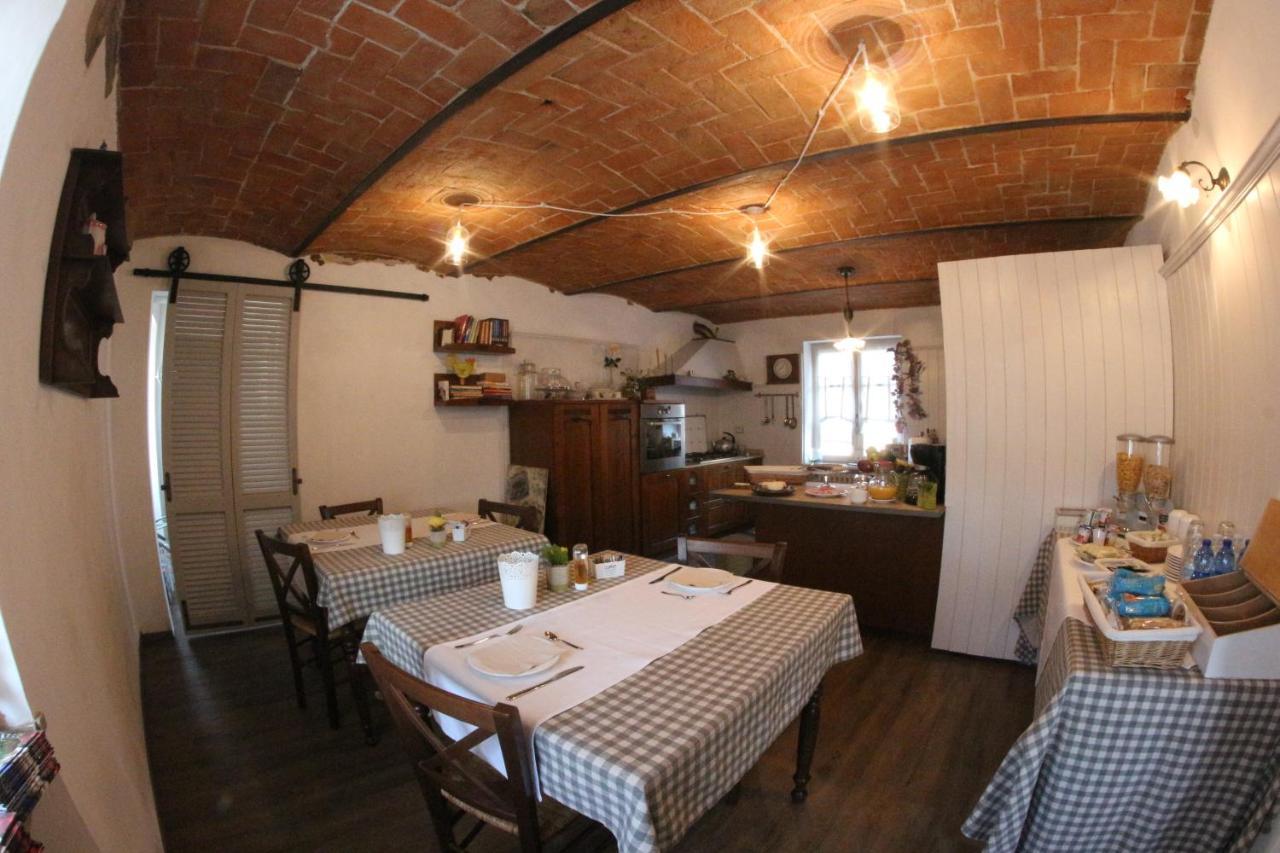 Poggio Dei Farinetti Bed and Breakfast Diano dʼAlba Exteriör bild